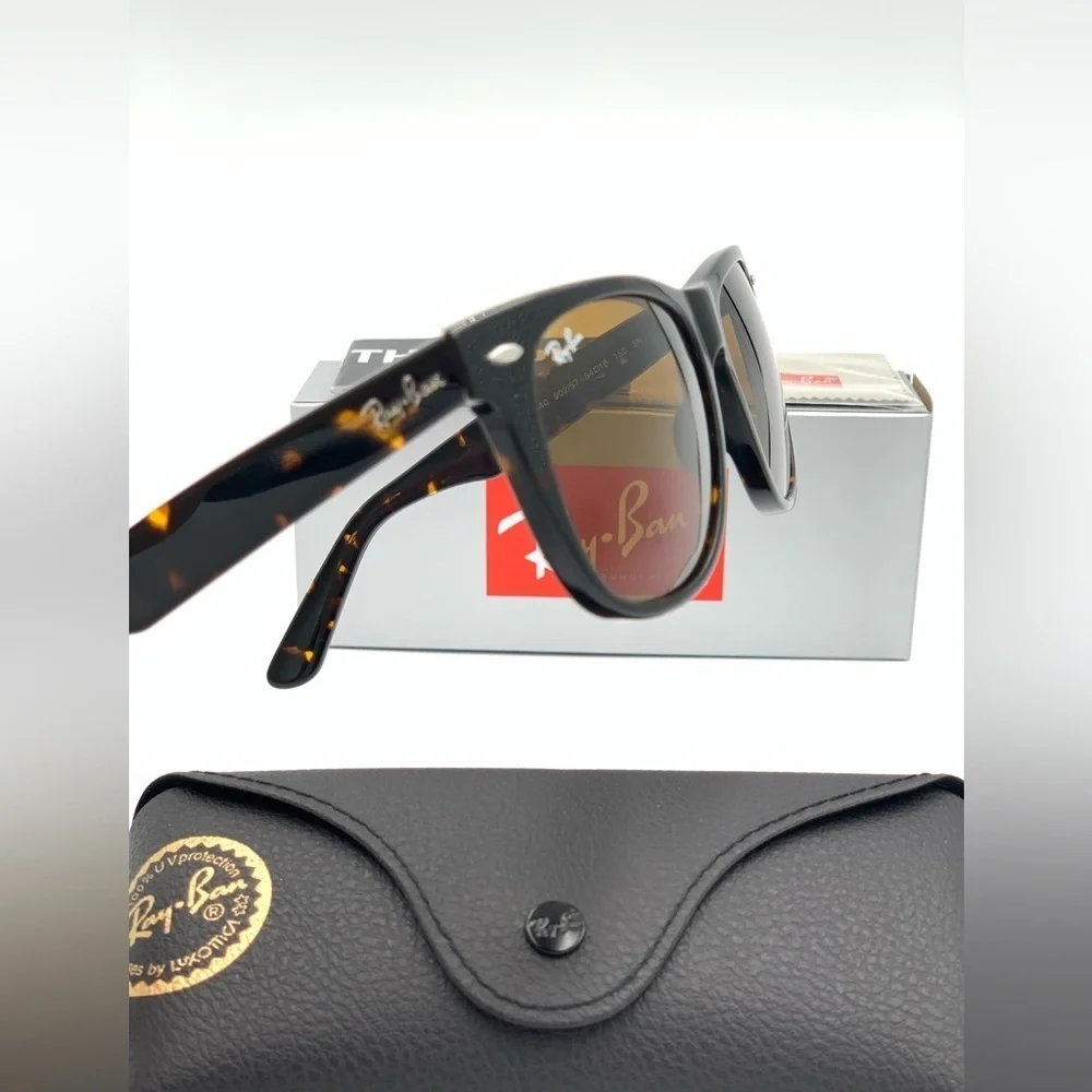 Ray-Ban Tortoiseshell Black Frame Brown Lenses Wayfarer Sunglasses